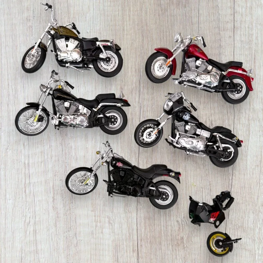 Lot of 10 Maisto Harley Davidson Die Cast Motorcycles V-Rod Dyna Softail Chopper